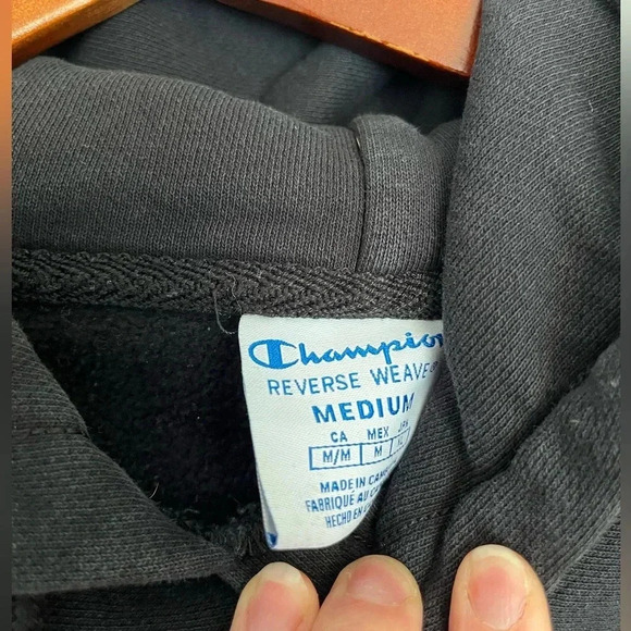 Champion cropped boxy Sweatshirt in black size medium - Picture 5 of 6